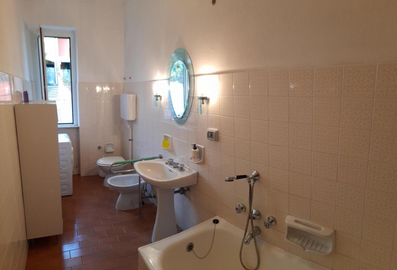 Casa Gina Secondo Piano Con Ascensore E Parcheggio Levanto Ngoại thất bức ảnh
